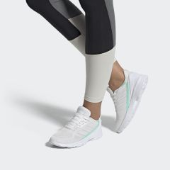 Adidas Nebzed Bayan Koşu ve Yürüyüş Ayakkabısı EG3698