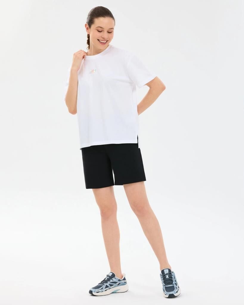 Skechers W Graphic T-Shirt Short Sleeve T-Shirt Kadın Tişört Beyaz S2610017-2325