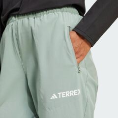 adidas W Mt Ess Pants Kadın Eşofman Altı Yeşil JP0808