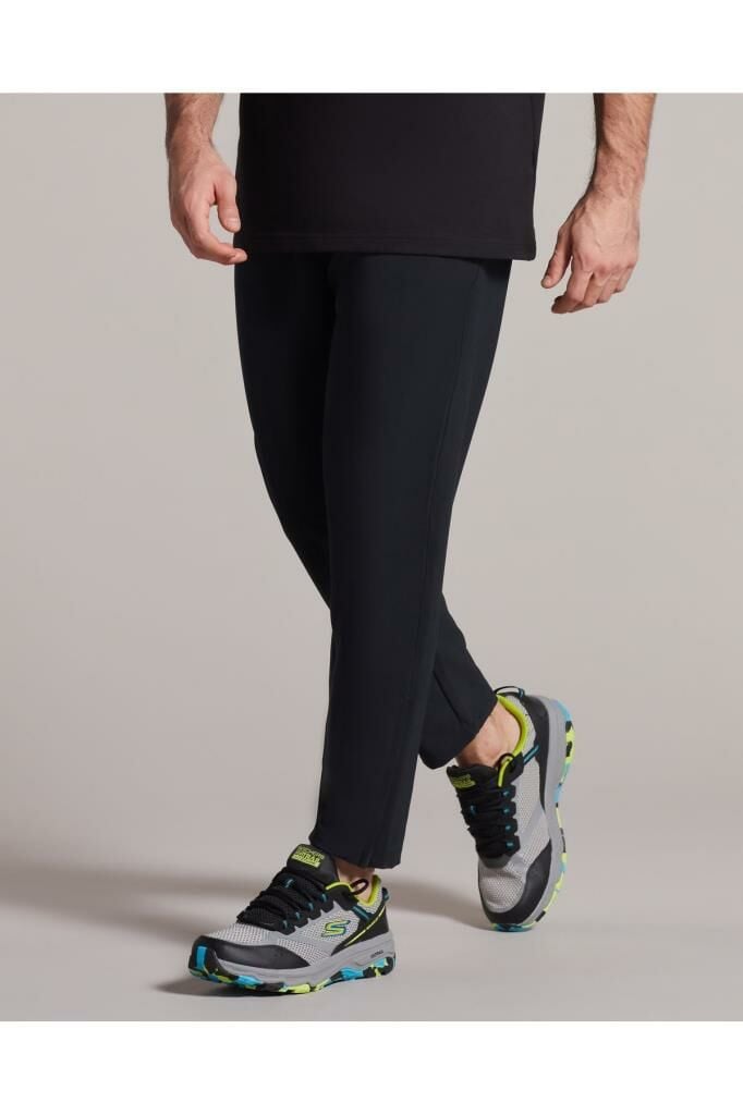Skechers  Runner Lite Slim Micro Pant Erkek Siyah Eşofman Altı S212160-001