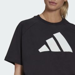 Adidas Kadın Günlük T-shirt W St Logo Tee GL9477