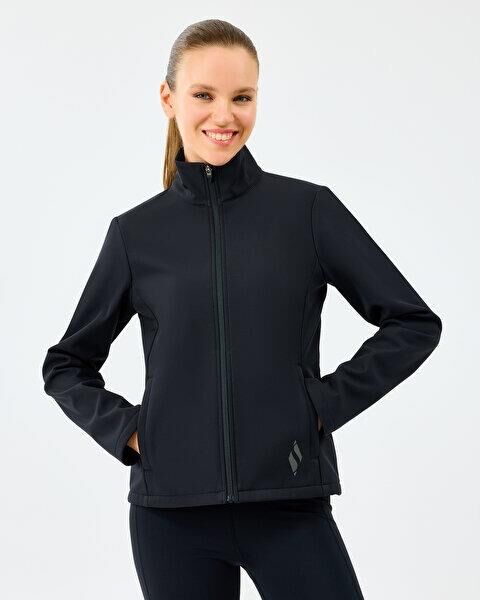 Skechers W Fitted Softshell Turtle Neck Kadın Ceket Siyah S2520190-3817