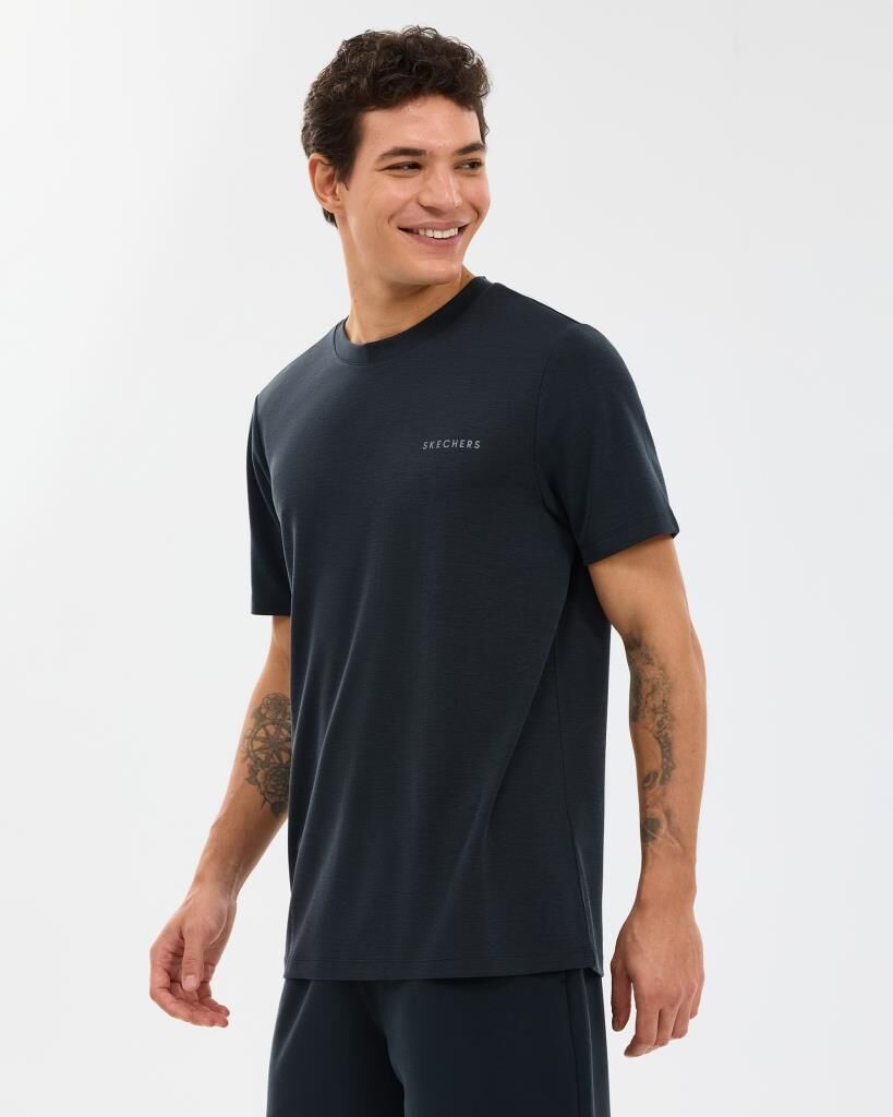 Skechers M Regular T-Shirt  Siyah Tişört - S2610125-3817