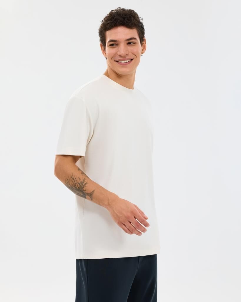 Skechers Beyaz Erkek Tişört M Relaxed Fit-Shirt  S2610136-3855