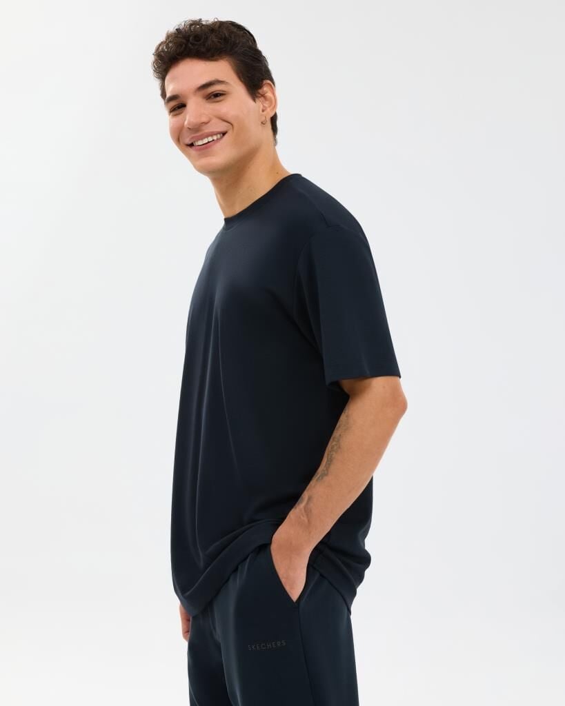 Skechers Erkek Siyah Fit Tişört M Relaxed Fit-Shirt S2610136-3817